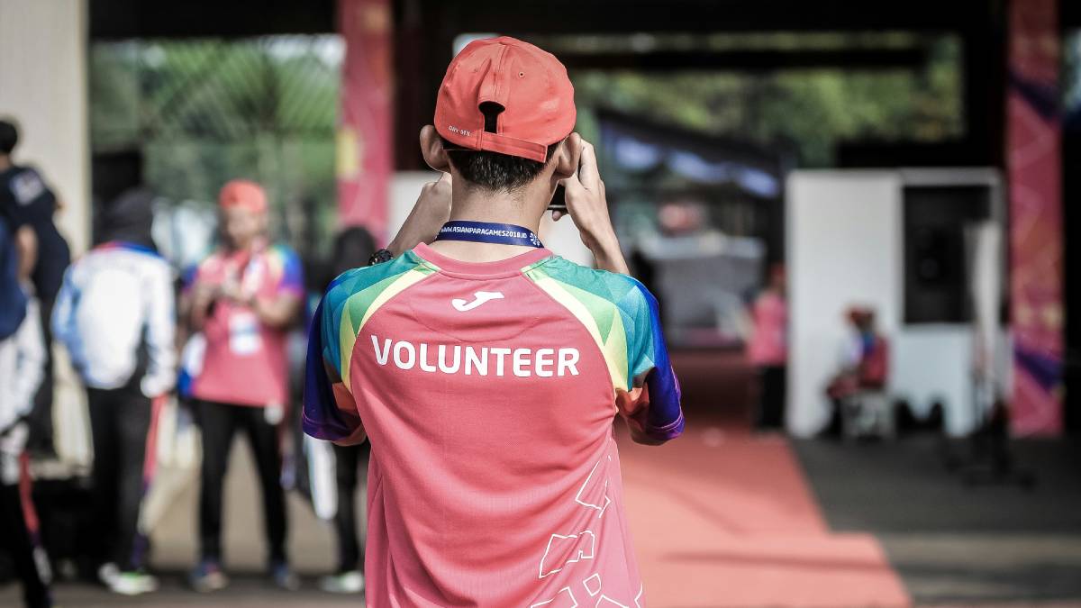 A photo of a volunteer