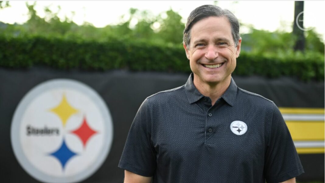 A photo of new Pittsburgh Steelers radio play-by-play voice Rob King