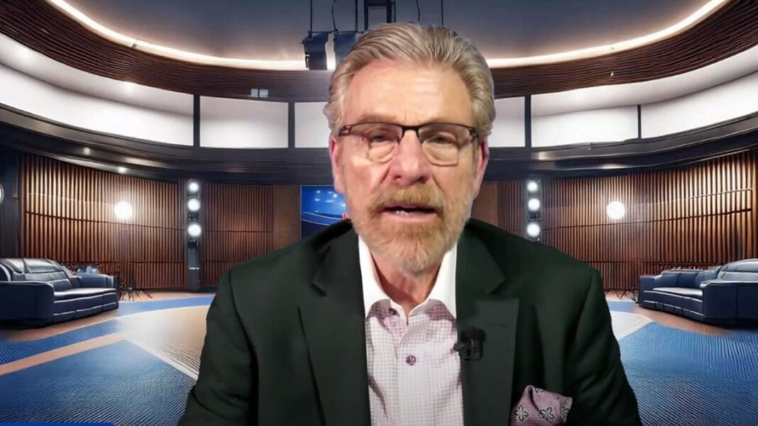 Screengrab of Howard Eskin on YouTube